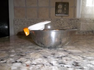 The Joie brand Yolky egg separator does not fit on small metal mixing bowl.