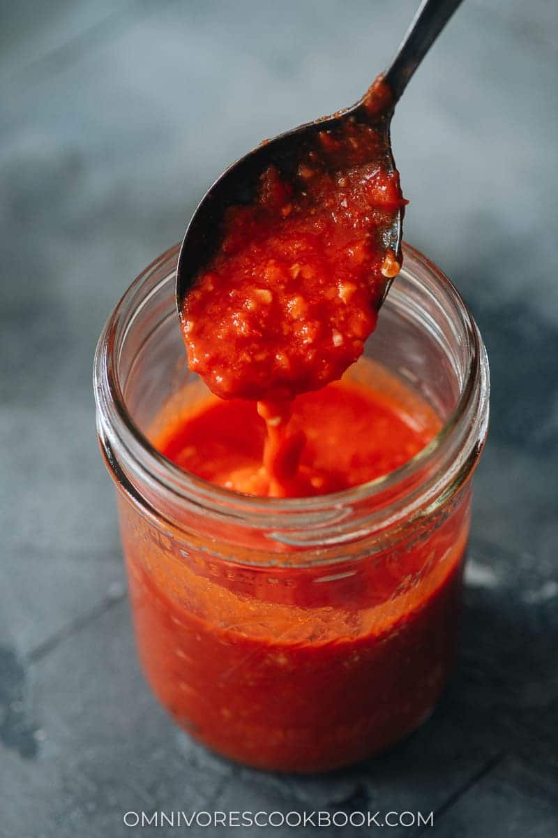 Homemade Chili Garlic Sauce from Omnivores Cookbook.