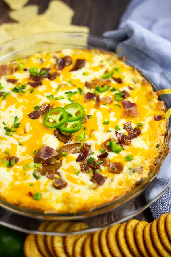 Jalapeno popper dip from The Gracious House Wife.