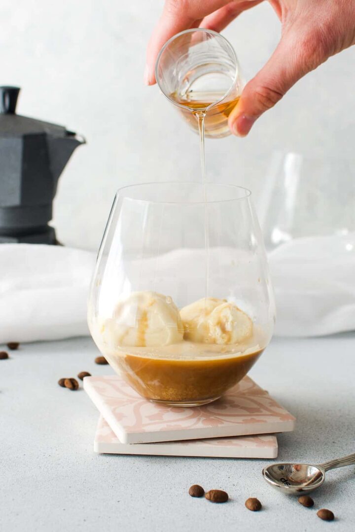 Italian affogato from It's Not Complicated Recipes.