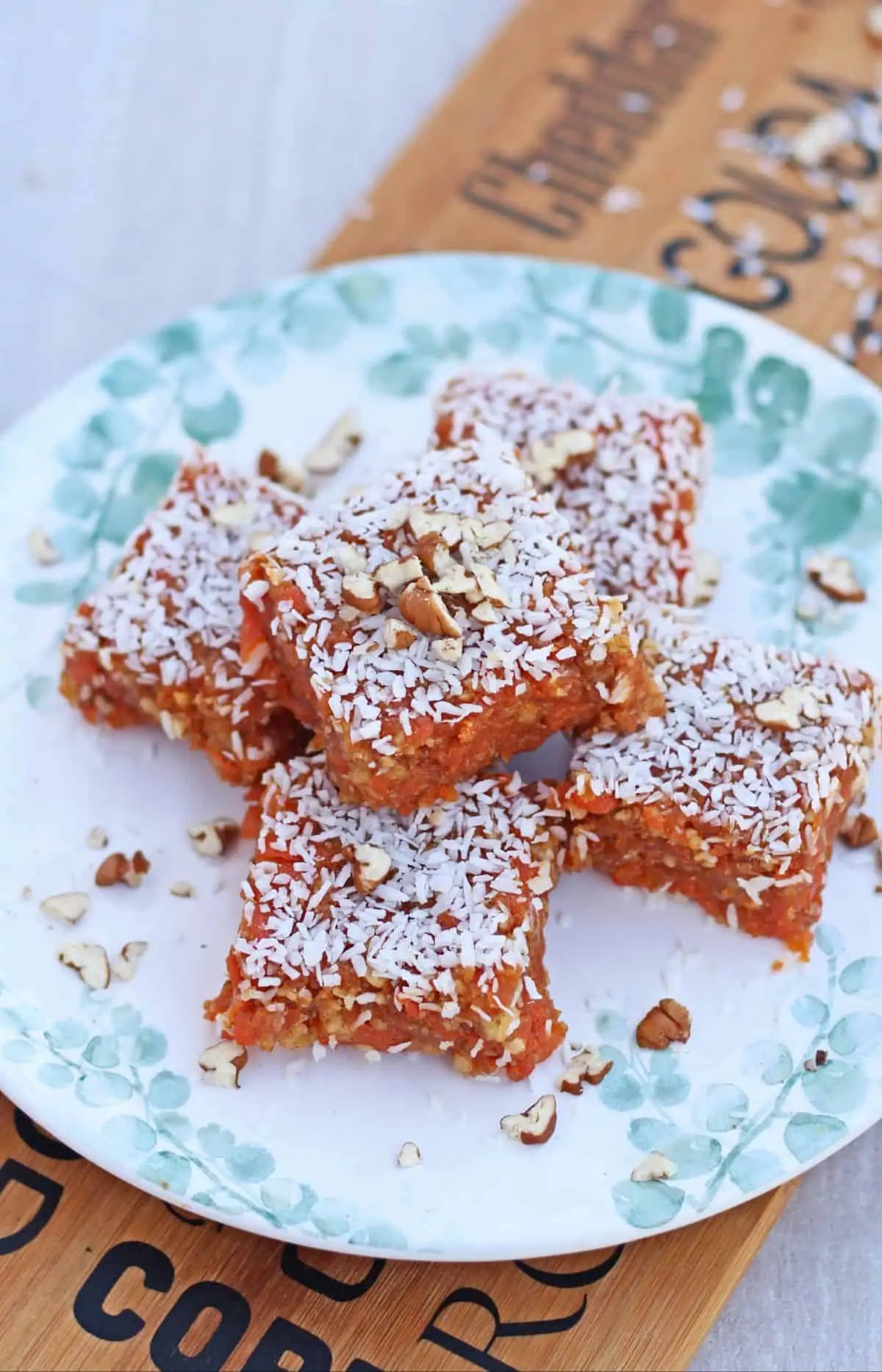 Cezerye - Turkish carrot and walnut bars - on a decorated plate.