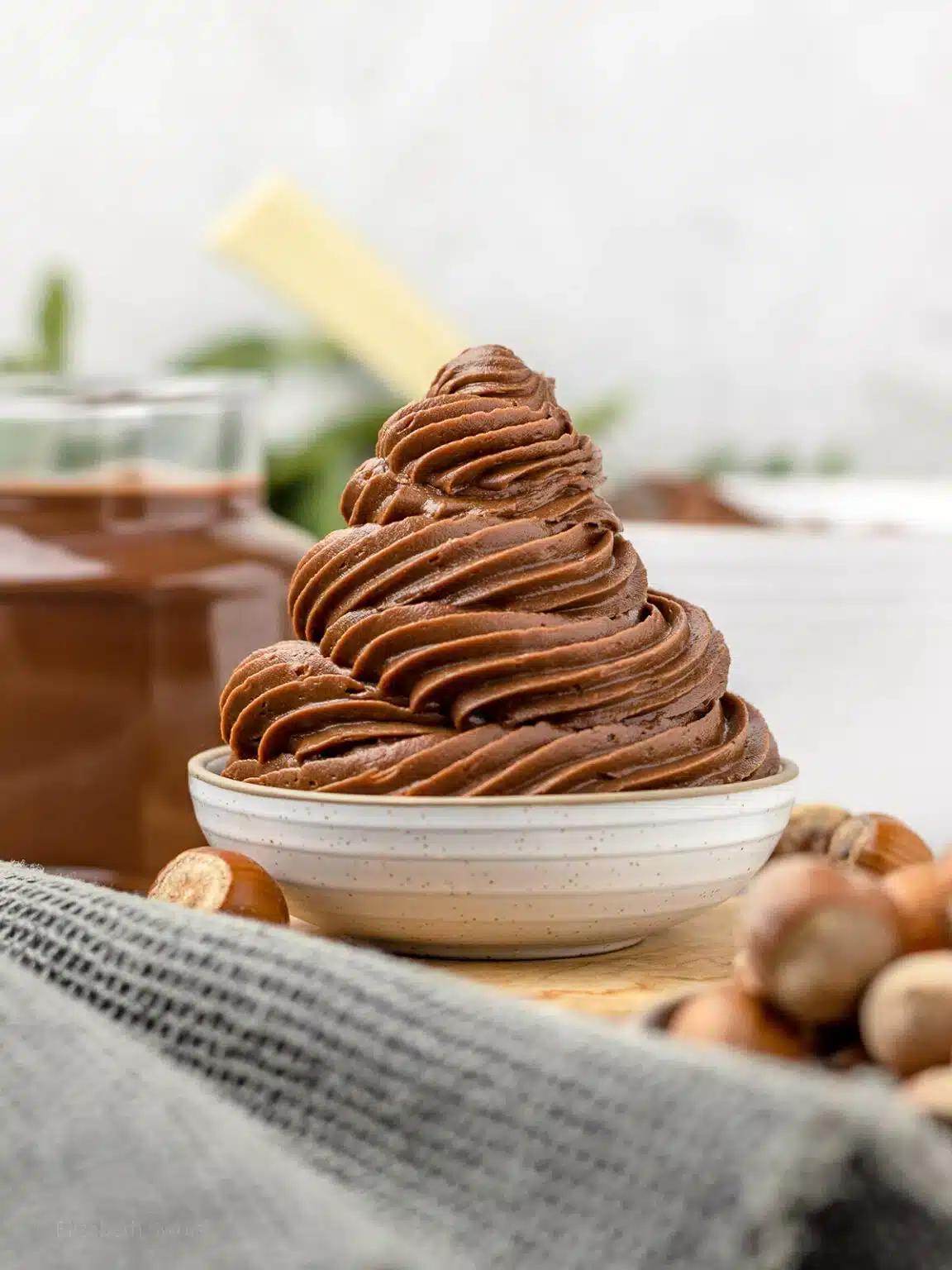 Nutella buttercream frosting in a bowl.