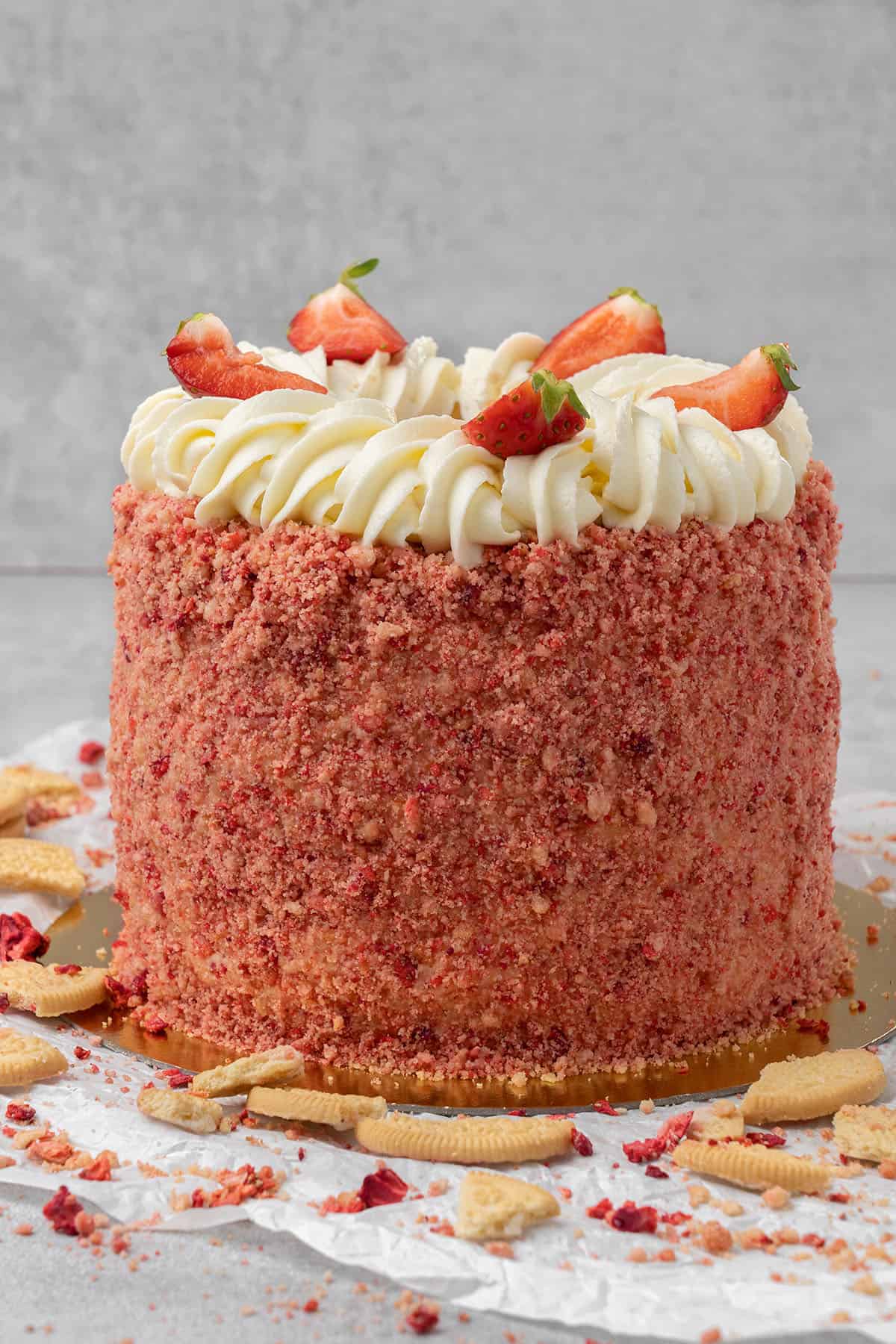 Strawberry crunch cake.