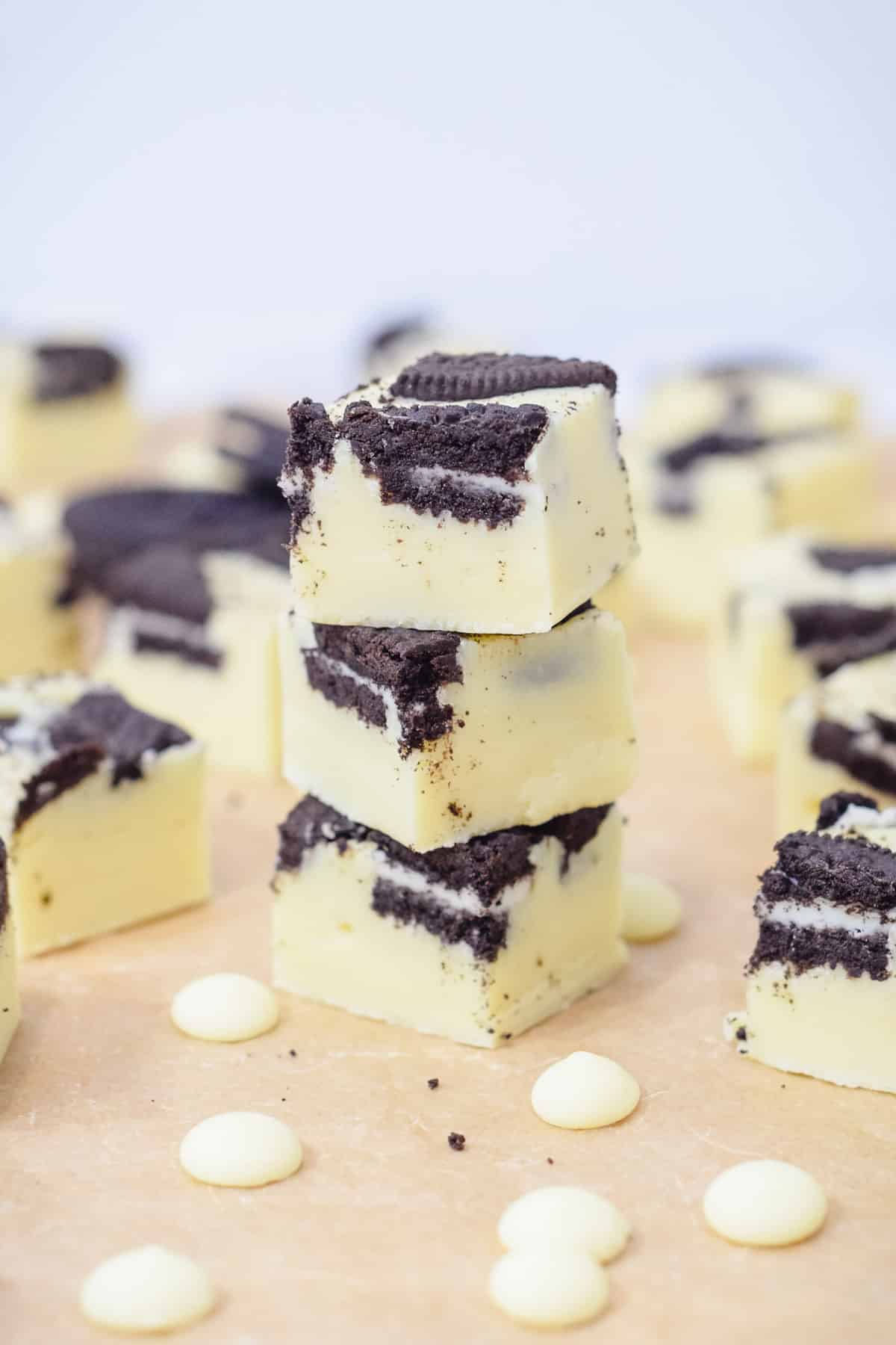 Stack of pieces of cookies and cream Oreo fudge.