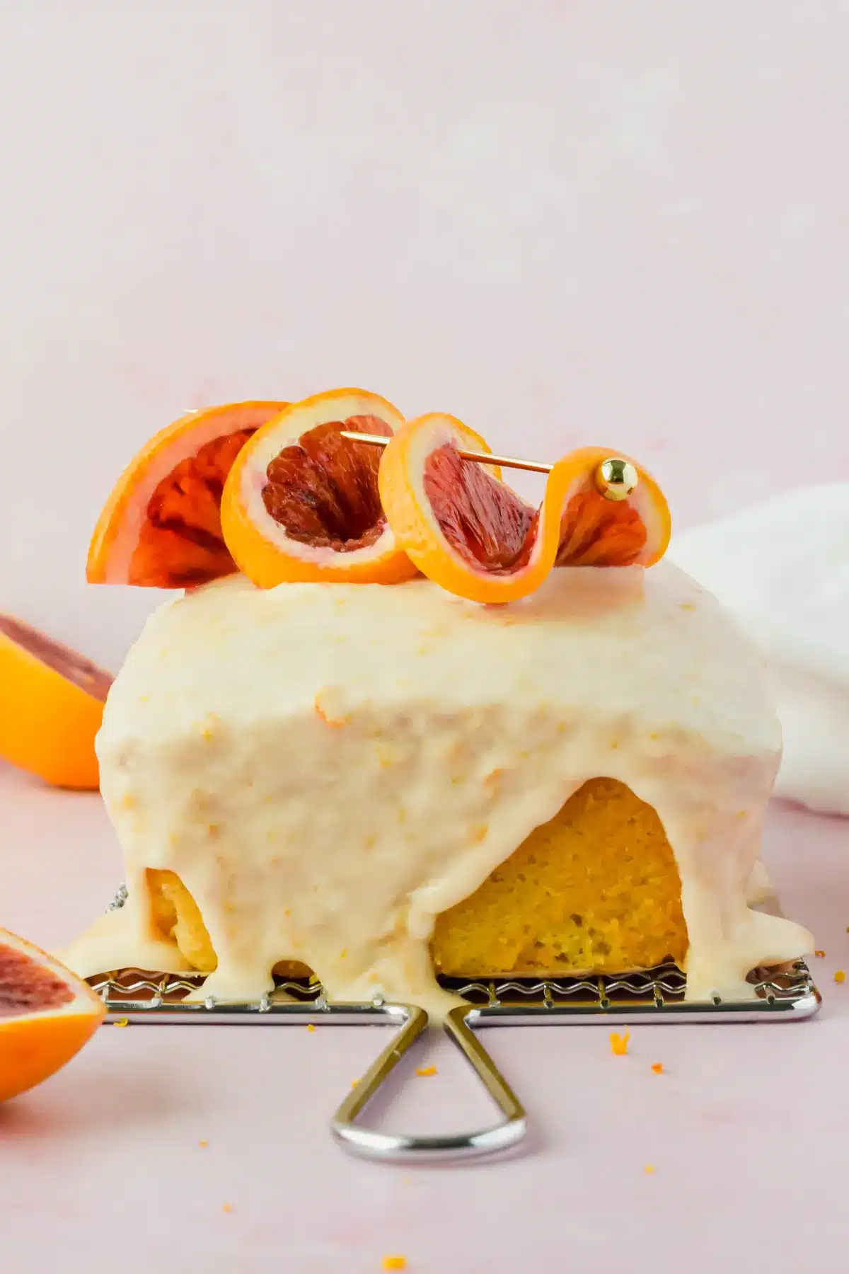 Olive oil cake with blood orange slices.