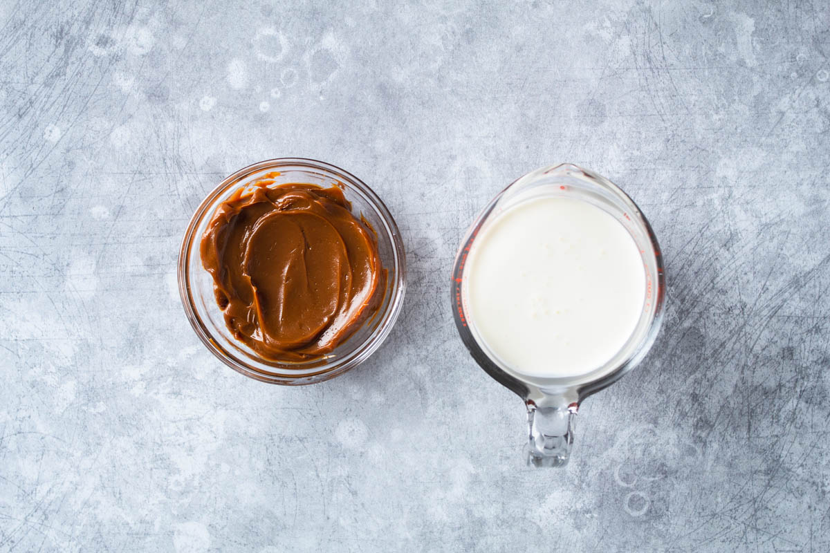 Ingredients for dulce de leche.