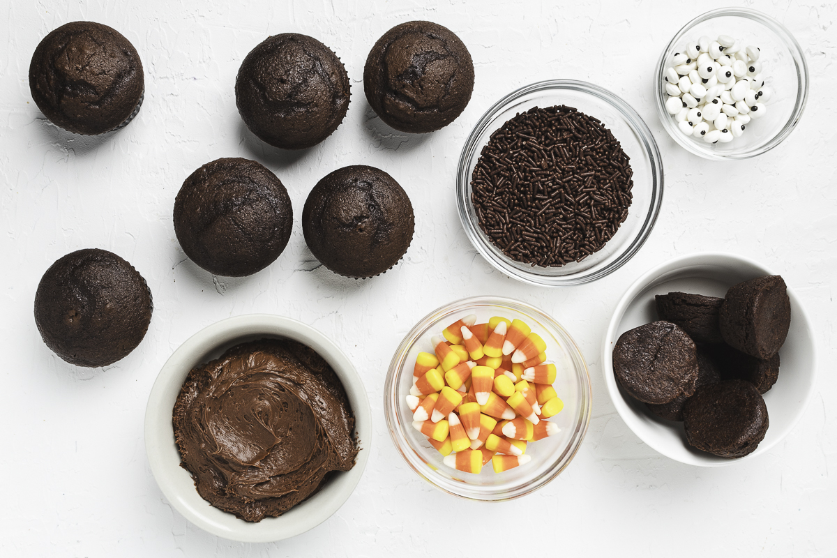 Ingredients for Thanksgiving turkey cupcakes.